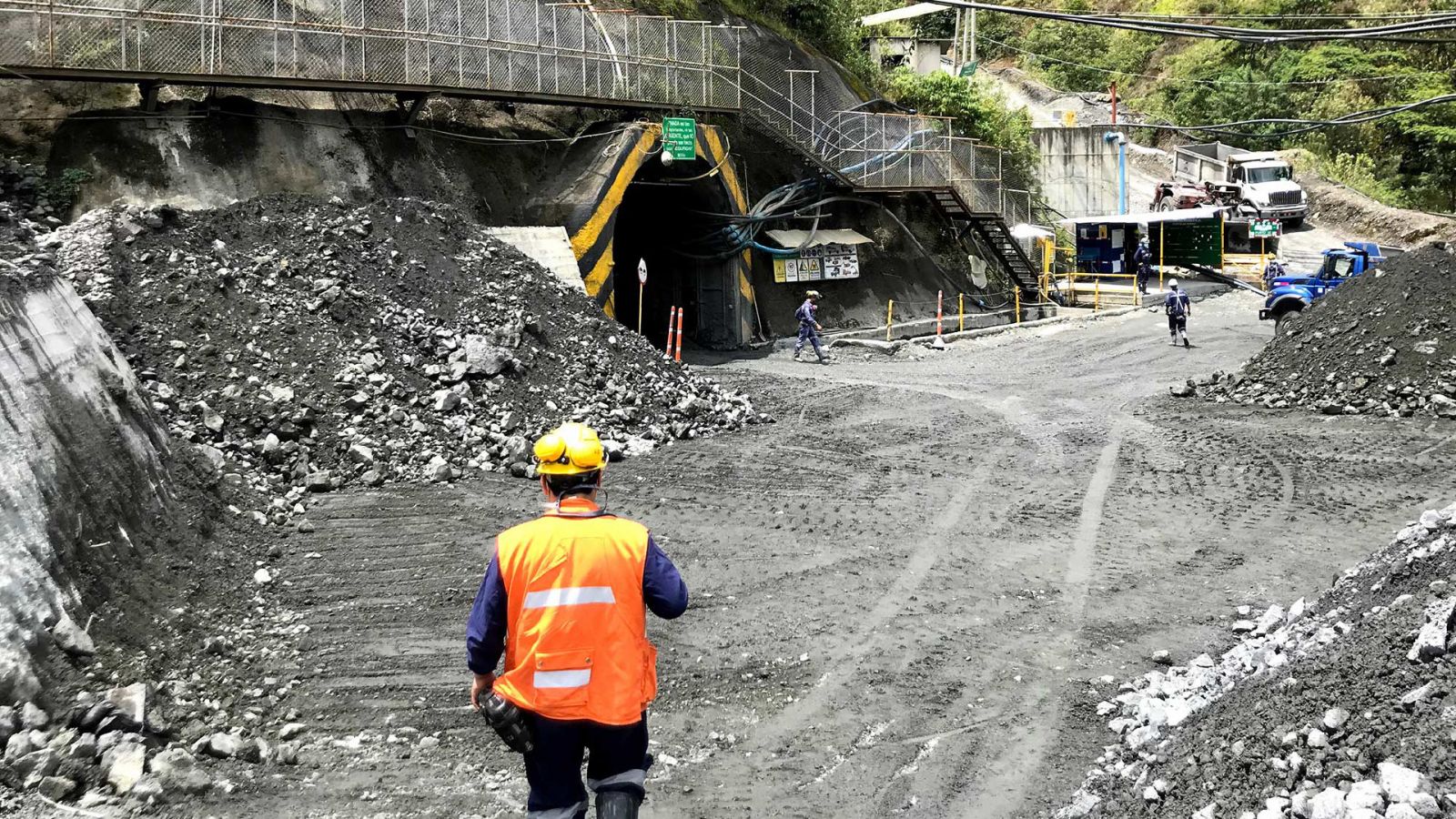 La historia de amor y odio de la única mina de cobre en Colombia Uniandes