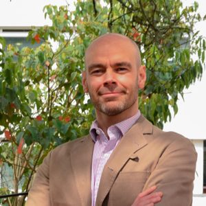 Prof Lenguas Douglas Waters
