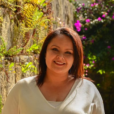 Prof Lenguas Tatiana Prada