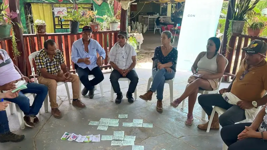 Capacitación y fortalecimiento de procesos de liderazgo juveniles en Buenaventura, Valle del Cauca, Colombia.