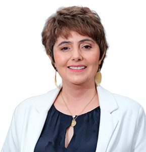 Carolina Giraldo en conferencia sobre mutilación genital femenina en Colombia en la Universidad de los Andes.