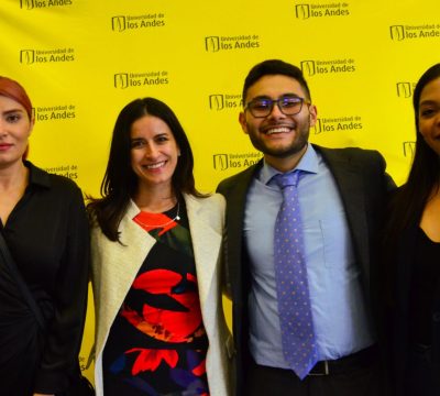 Equipo de investigación del Museo Virtual de veteranos colombianos en la Guerra de Corea. En la foto de izquierda a derecha: Carolina Urrego Sandoval, Gina León, Sebastián Trujillo y Alexandra Pérez